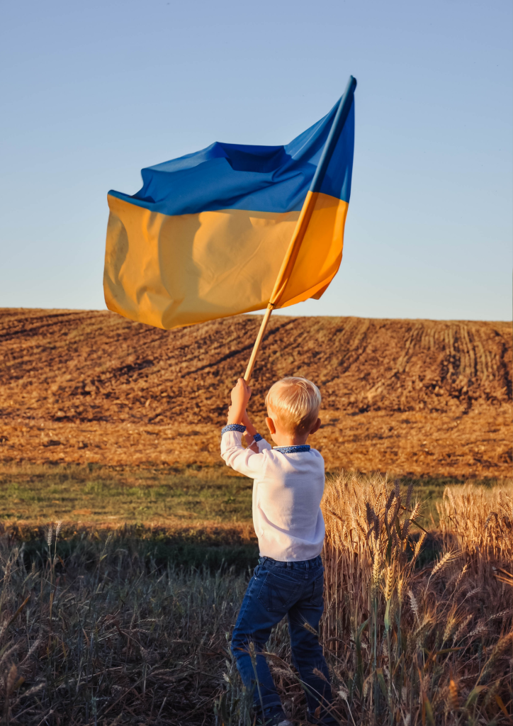 Dziecko z flagą ukraińską